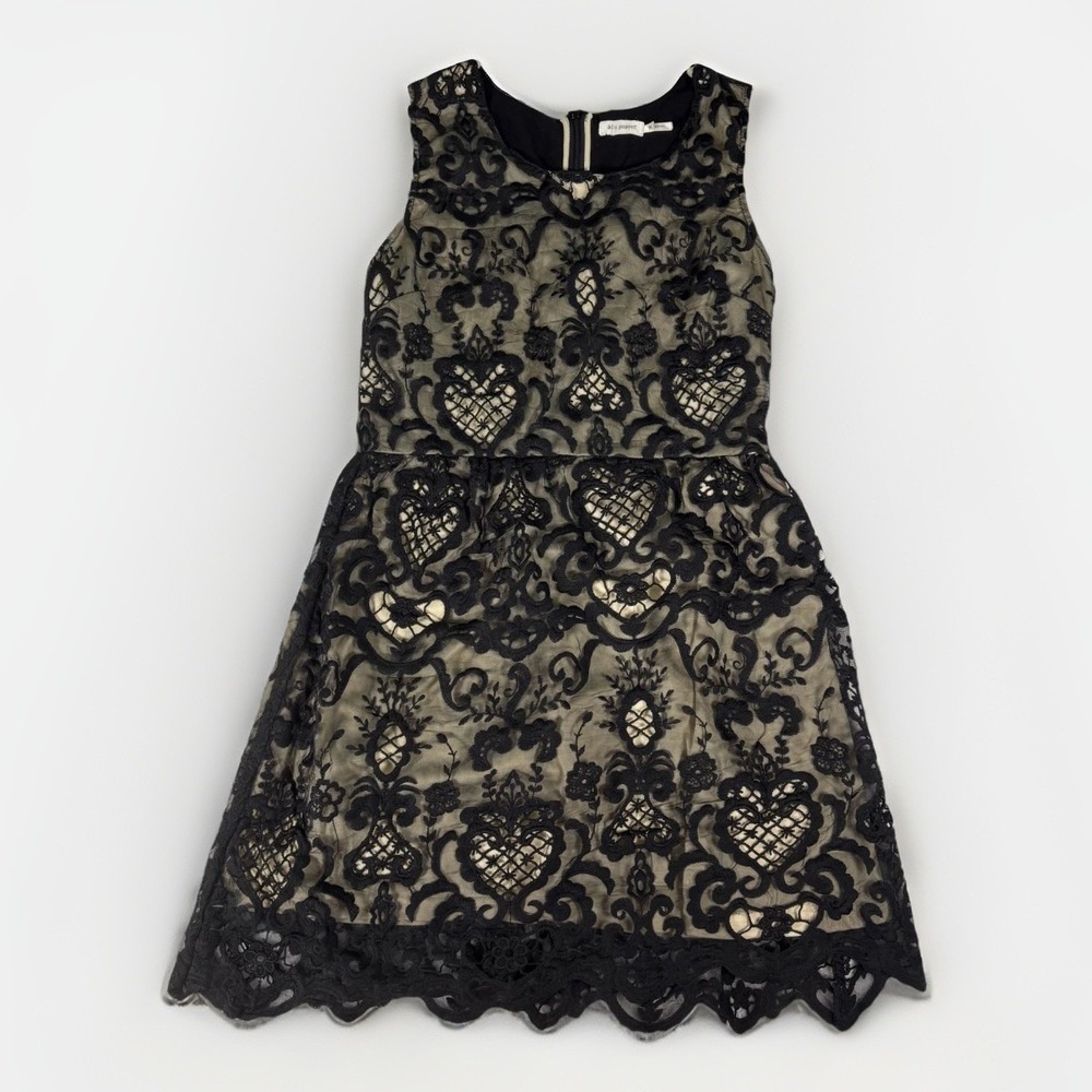 Blu Pepper Lace Dress Womens Medium Black Sleeveless Fit Flare Cocktail Romantic
